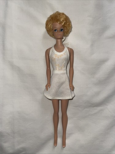 Vtg barbie doll - barbie,